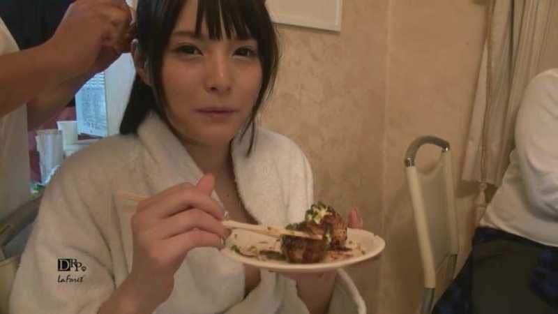 LaForet Girl Vol.69 - Mihono's Complete Comeback! Full Documentary Coverage: Mihono[Origin]