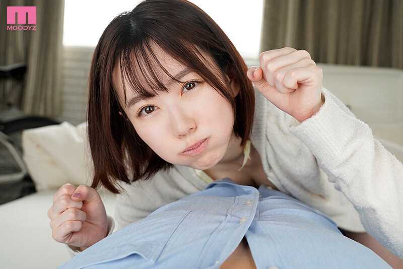 One morning, I woke up to find Sakura Miura right in front of me. Despite having a girlfriend, I couldn't help but cross the line...[Origin]