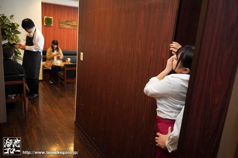 店長が不在の三日間バイト先の欲求不満な人妻と時短＆追撃中出ししまくった卑猥な勤怠記録 姫咲はな