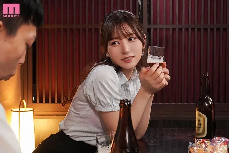 Business Trip NTR: Ruined by My Kissing-Obsessed Junior Colleague in Our Shared Room - Drowning in Saliva and Pleasure from Her Breath-Stealing Spider Cowgirl Position - Mei Itsukaichi[Origin]