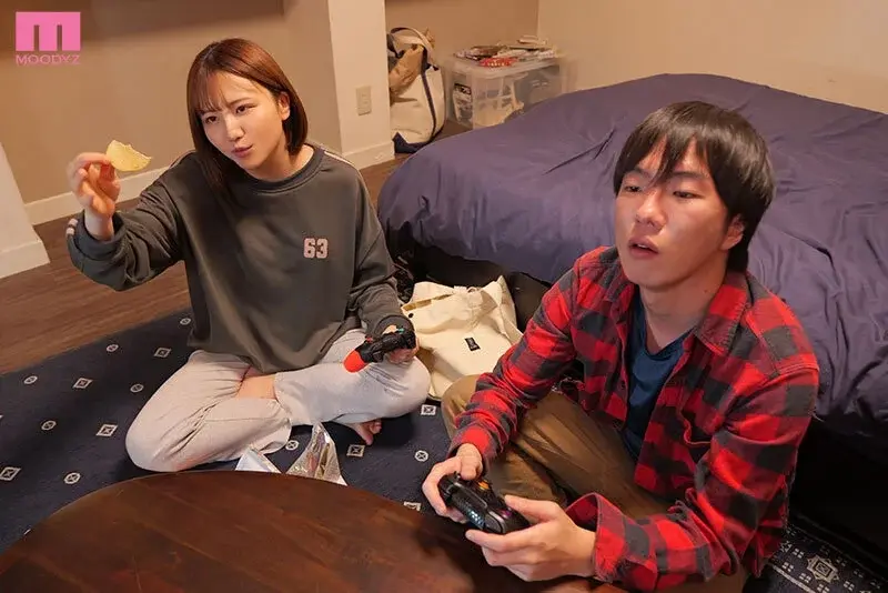 My Tomboy Childhood Friend NTR - Azu Amatsuki: Who would have thought that Azu, who used to be just like one of the guys, suddenly became feminine and turned out to be a female who submits herself to playboy men...[Origin]