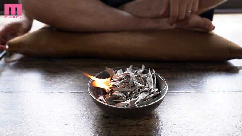 「田舎は暇だから、キメセクしよーよ」帰省した村が退屈すぎた私は、村の男を毎日貪り、脳バグド下品不倫交尾を繰り返すイカレタ爆乳奥さんです