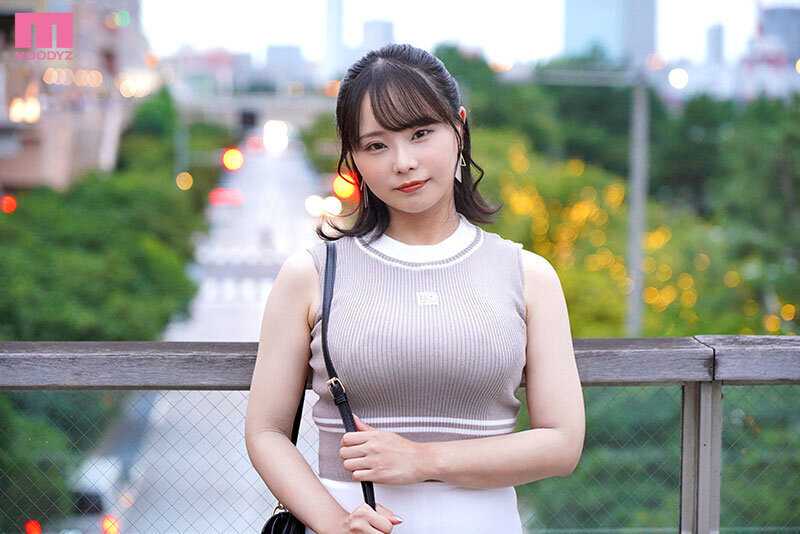 That popular child actress has been in adult videos for 5 years now - Sweet loving breast massage date - When aroused by her fully developed H-cup clothed breasts, straight to the hotel! Fumika Nakayama