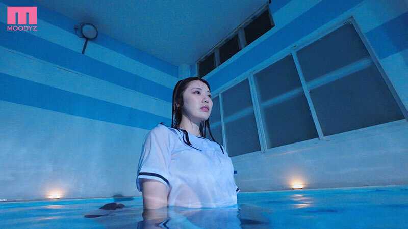 ずぶ濡れ不倫愛 一度ハメた競泳水着の教え子に絶倫チ○ポを惚れられて何度も何度もSEXした練習後のプールサイド 石川澪