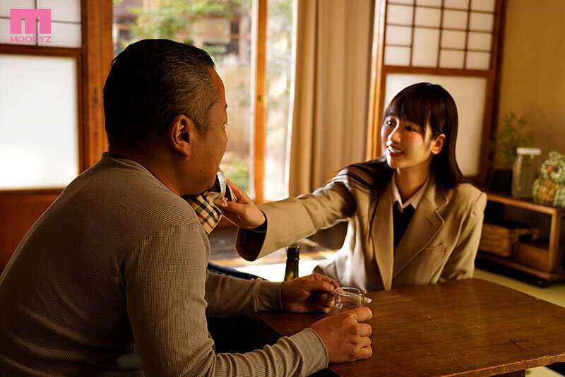 奥さんに逃げられ借金まみれアル中ダメダメ叔父さんを励ますうちに… ダメ男好き体質になってしまった姪っ子J○…愛情と性欲が暴走して妊娠OK求愛淫語と密着中出し誘惑 小野六花