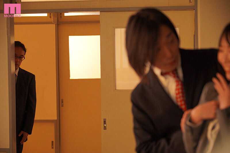 失禁女教師NTR フィアンセの目の前で大嫌いな変態教頭の媚薬チ〇ポに溺れたお漏らしキメセク早漏中毒 野宮あん