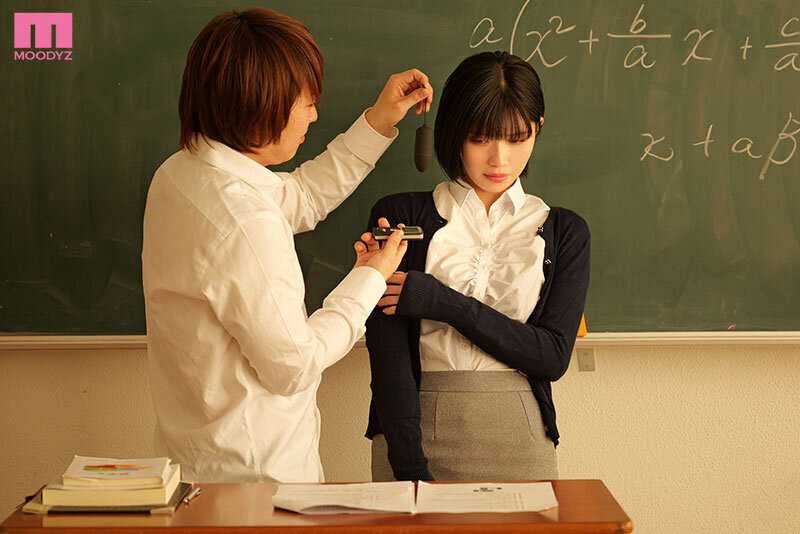 学校内どこでも寸止めリモバイ調教 イッたら最後…絶倫生徒たちの中出し沼に堕ちた新任教師 石原希望