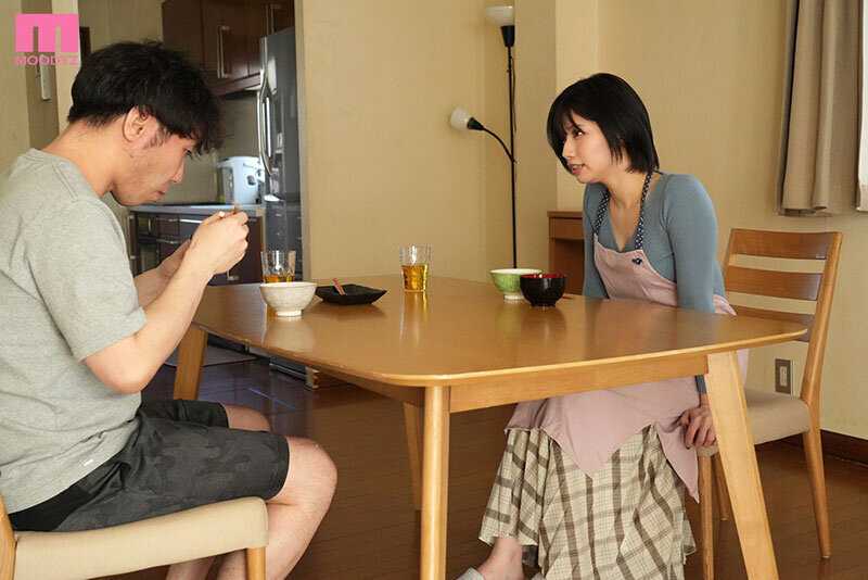 浪人中の息子（義理）を救う！サバサバ教育ママが性欲をおま○こで発散させるSEX勉強サポート中出し20発 石原希望