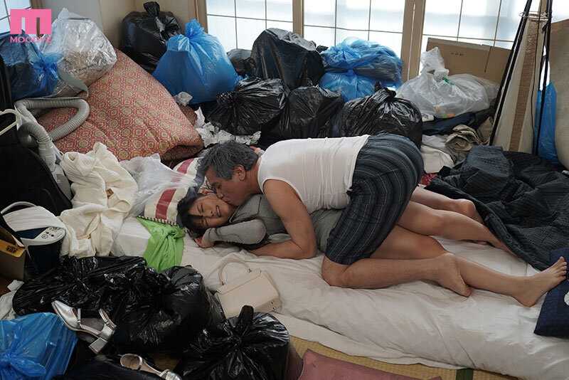 異臭クレームに逆キレゴミ部屋オヤジが監禁グラドル 24時間こってり絶倫ピストンで、メスイキさせてそのまま嫁にさせちゃるッ！ 今井美優