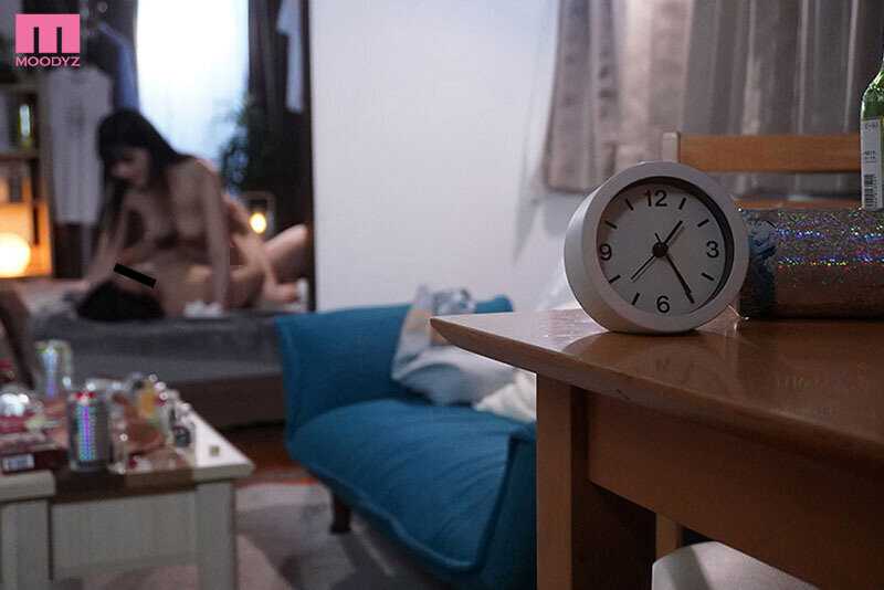 新歓コンパNTR ※胸糞注意 上京したばかりの遠距離恋愛彼女がテニサーの【歓迎コンパ】で1年生を喰いまくってるヤリチン男子に1晩中ハメられイカされていた話 純白彩永