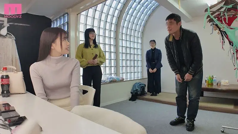 Are we really doing it here!? The treasure of the AV industry! An unauthorized erotic documentary following the private life of No.1 popular star Mio Ishikawa! 24 hours of sudden intimate pranks in unbelievable locations - Mio Ishikawa