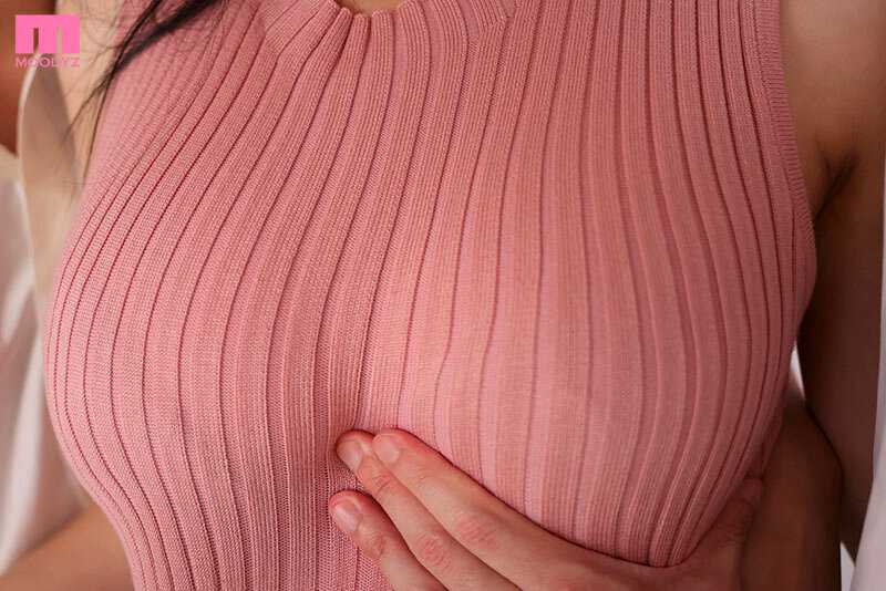 Female Teacher Gang Assault - Students Want to See Teacher's Large Breasts! Giving in to Lustful Students Just Once Led to... Being Overwhelmed by Delinquent Students. Hotta Mao