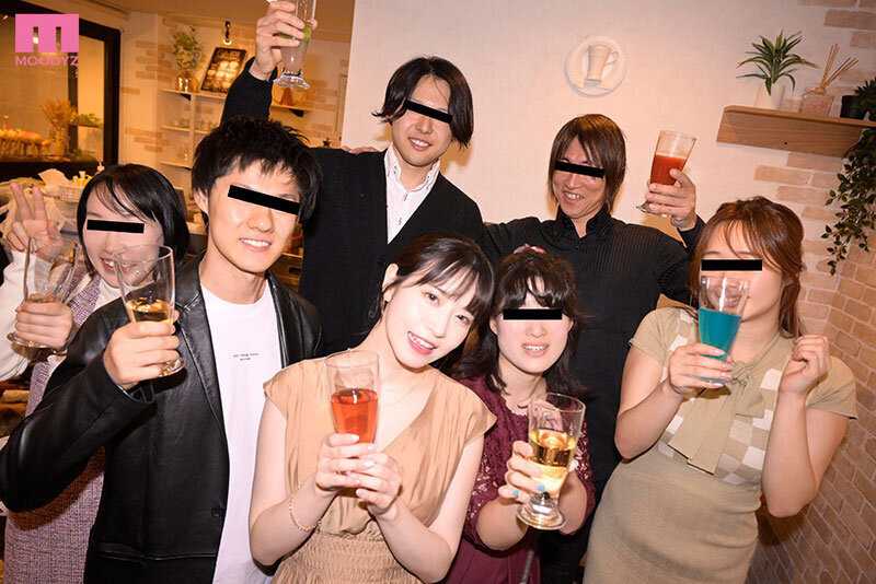 Class Reunion NTR - One Night Without Contact, My Beloved Fiancée Secretly With Her Ex... Fuyume Shiroiwa[Origin]