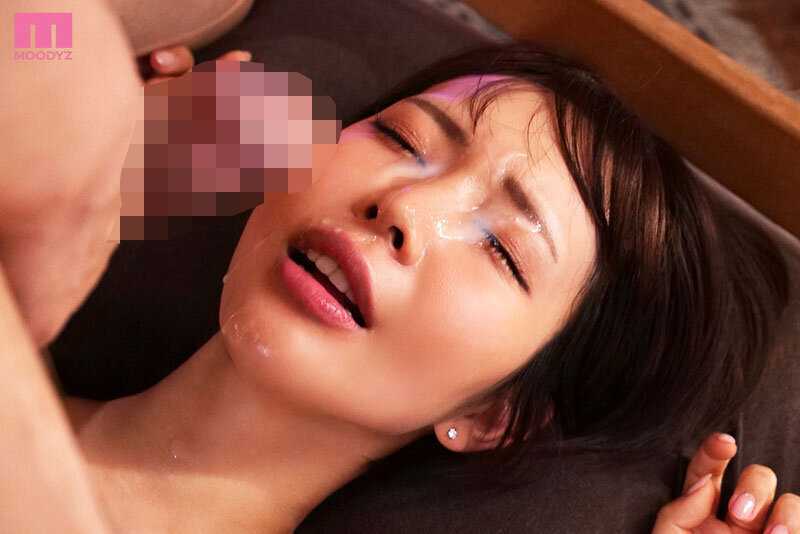 唾液まみれ舐めじゃくり性感メンズエステ 綺麗なお姉さんは女神のベロキスで男を狂わせる… 佐藤衣栞