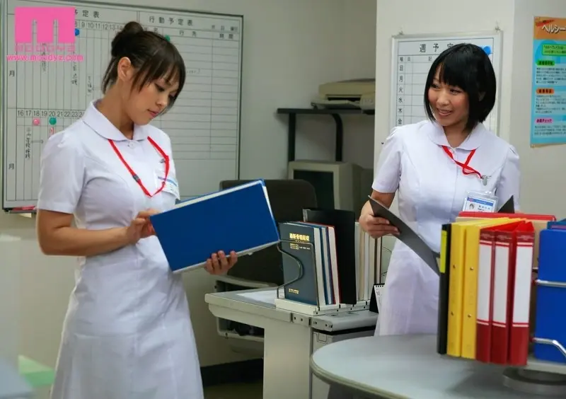 When Mother Takes Off Her White Coat 2 - Reiko Nakamori & Yuki Maeda[Origin]