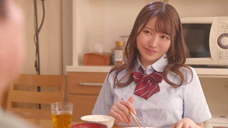 連れ子のプリ尻ヤリギャルJ系は年中性欲ノンストップ！妻がいようと構わず種搾りプレスでボクの子種を摂取し続ける逆家庭内NTR 流川莉央