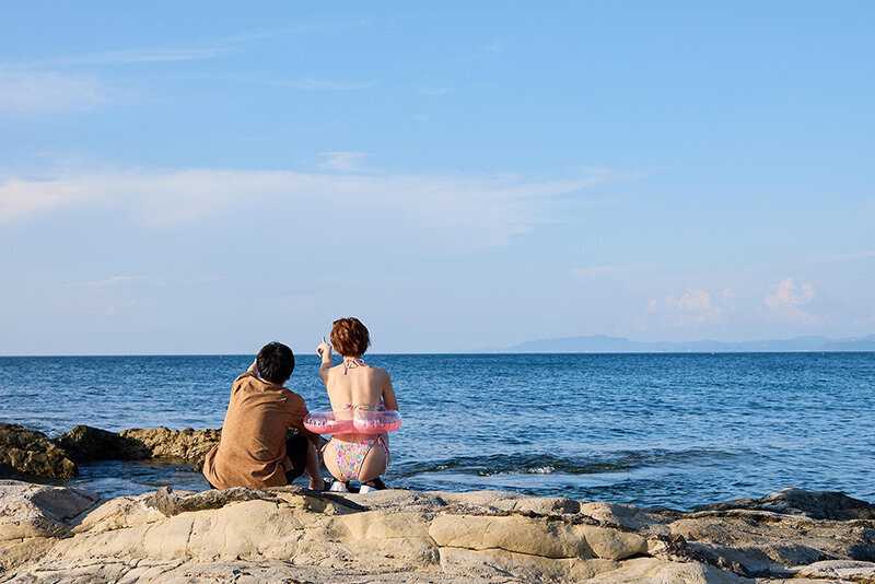 南国リゾートバイトに参加した僕は住み込み先で出逢ったデカ尻ギャルと人目を盗んでは生でハメまくった 弥生みづき