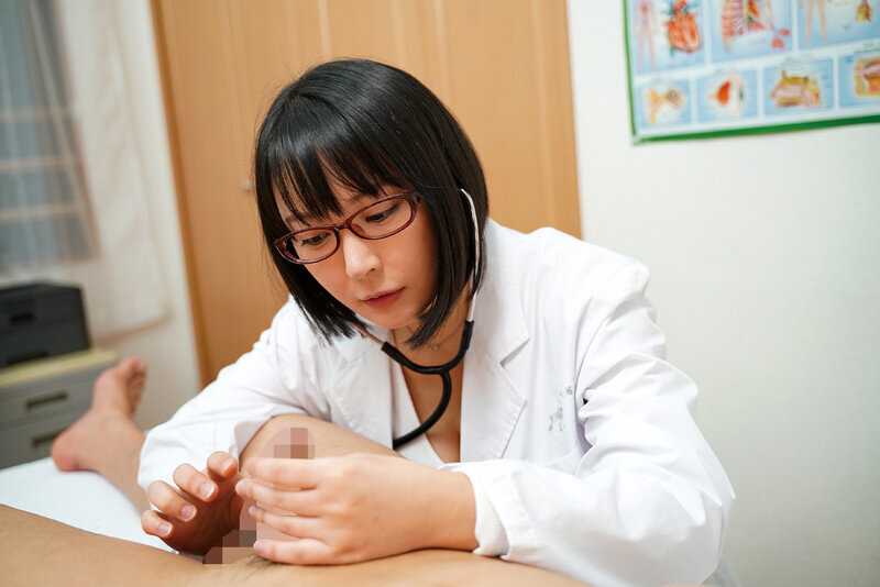 8 Beautiful Female Urologists