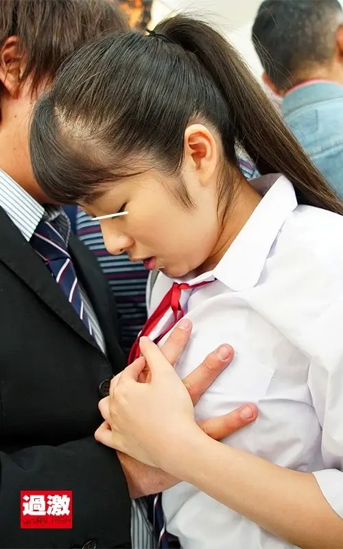 Saliva-Dripping Kissing Pervert 2: High School Girl Seducing Old Men with Intense Licking and Close Contact[Origin]