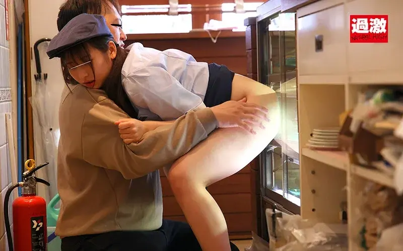 Pervert Train Special - Beautiful Hips Shame Edition: Make the Absolutely No-Go Peach-Bottomed Soft-Skinned Beauty OK with Daily Train Harassment and Mass Facial