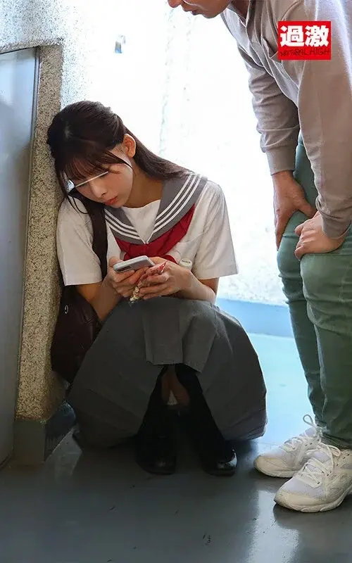 Immediately performed deep throat on a young girl living in the same apartment building using a penis coated with aphrodisiac. As a result, her lewd expression covered in sticky drool shows she has become lustful.