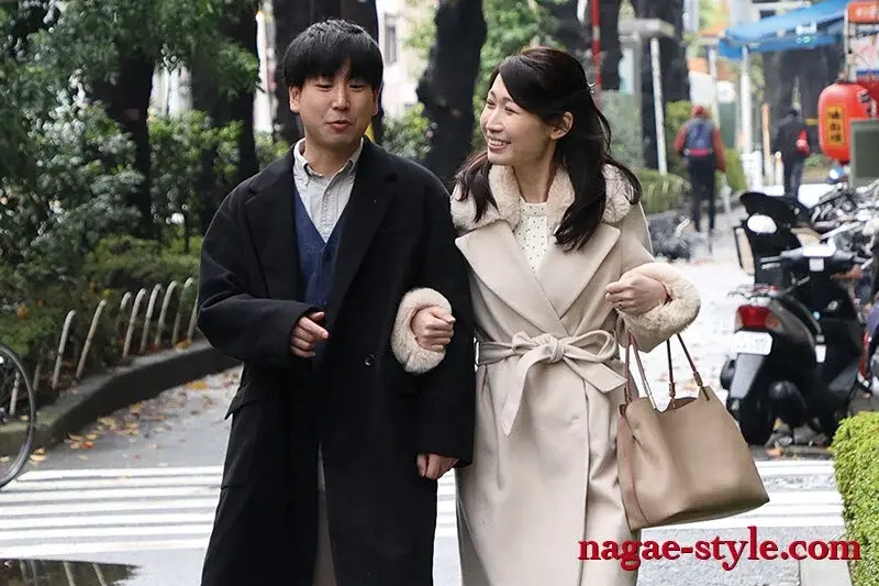 Wife Violated by Familiar Men ~Former Boss's Revenge~ Hitomi Mochizuki[Origin]