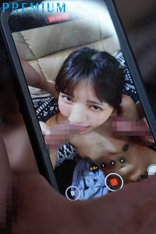 結婚祝いに5年ぶりに再会した同期と巨乳妻の宅飲み寝取られ話 根尾あかり