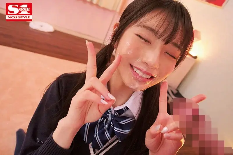 255 Best Facial Cumshots - Cute Girls Getting Massive Loads