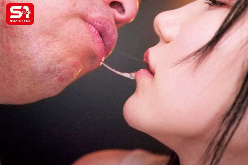 Healing Smile Yet Super Naughty Marin Mita First Best Collection One Year Since Debut All 12 Titles & All Corners Included 12 Hours Special