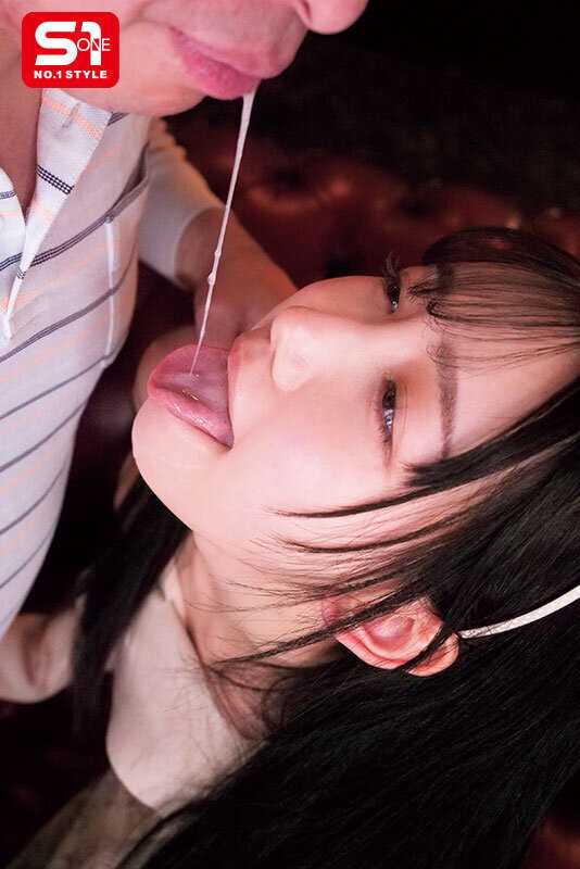 かわゆいカラダもお顔もキモおっさんからグチャグチャに舐め汚される 熟練ベロチューでトロけちゃう女の子たち 46本番8時間