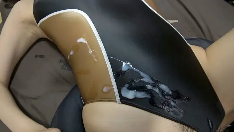 Hikage Hinata - Wet, Shiny, and Perfectly Fitting Competitive Swimsuit! Thoroughly enjoy the sight of cute girls in competitive swimsuits! Starting with hidden camera footage of changing rooms, featuring both small and large breasts, shaved intimate areas, visible hair lines, exposed armpits, and other fetish close-ups, along with lotion soap play and swimsuit bukkake, all enjoyed in fully clothed AV[Origin]