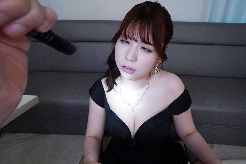 Quiet cabaret hostess Alice Kisaki gets seduced after being drugged in VR! 8K[Origin]