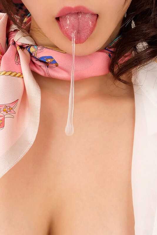 【VR】すぐ隣に婚約者がいるのに超密着施術と囁き誘惑で男を喰うのが大好きなド変態痴女エステティシャン 依本しおり【8K】