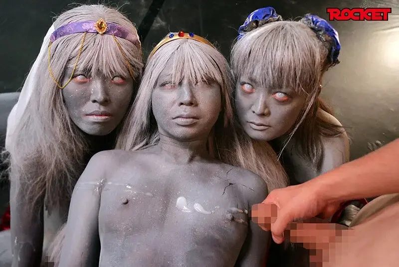 In the RPG game world, the female protagonist turns to stone