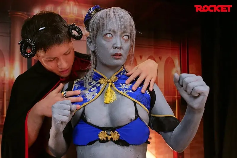 In the RPG game world, the female protagonist turns to stone