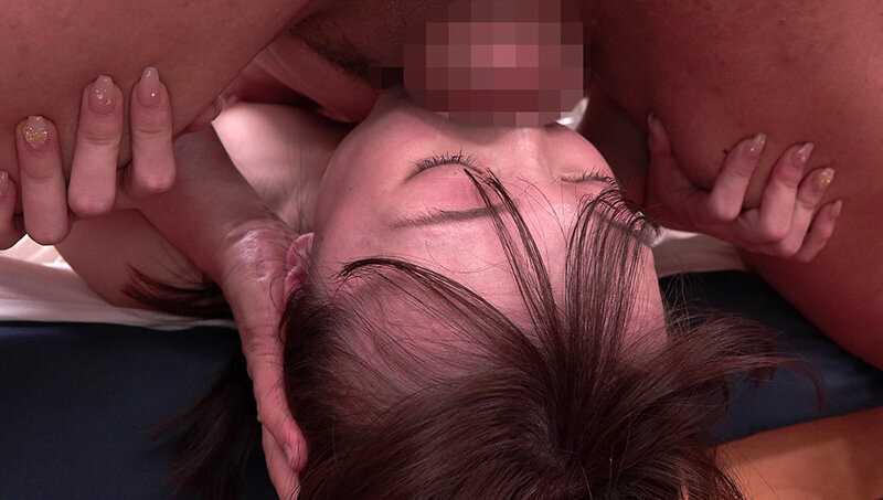 精液ごっくん清掃員。断れない性格の私は、仕事場で何人ものチ〇ポをしゃぶらされ、精液を飲まされています…。 白石もも