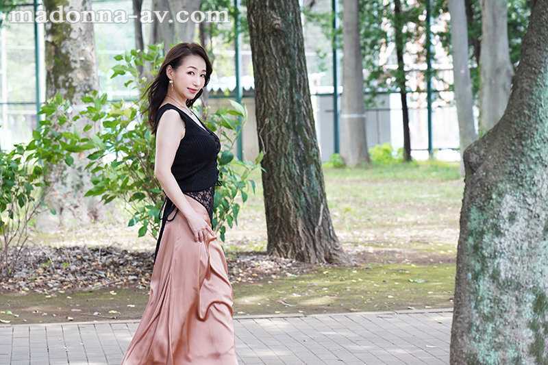 異例の大抜擢！！ 男を熟知した肉感的イイオンナ よしい美希 46歳 MONROE専属決定SPECIAL