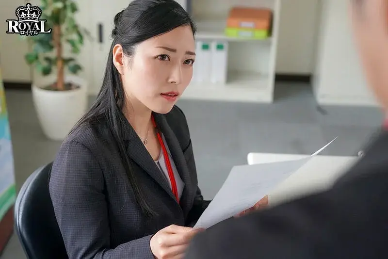 Usually strict but when alone... A sweet seductive female boss who craves for pleasure - Tojo Mio[Origin]