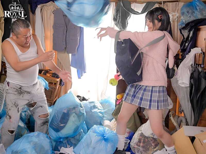 Runaway Gal Who Lets Me Use Her Vagina Instead of Rent - Living Together with a Perverted Girl - Yumi Nijimura[Origin]