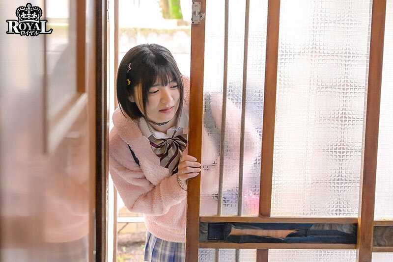 Runaway Gal Who Lets Me Use Her Vagina Instead of Rent - Living Together with a Perverted Girl - Yumi Nijimura[Origin]