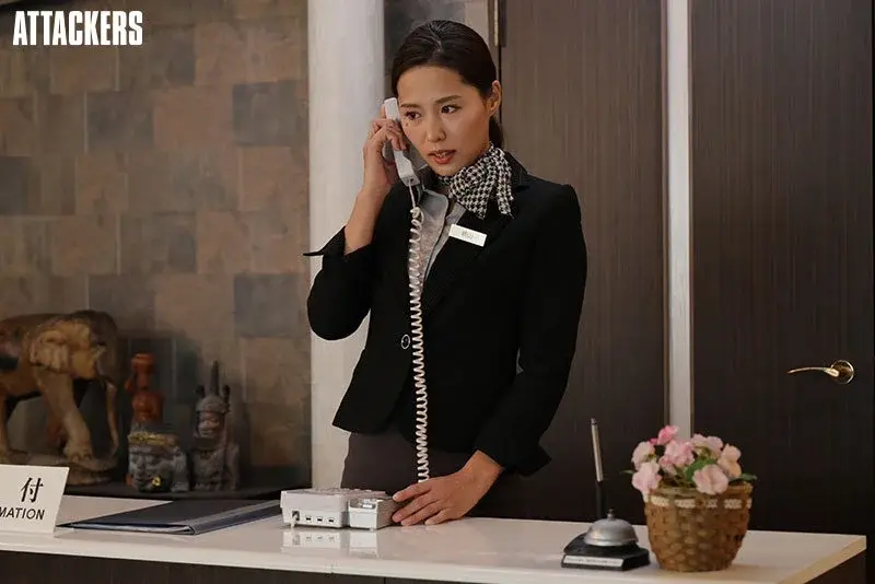 Hotel Woman - The Indecent Service Demanded of Me - Miho Tono[Origin]