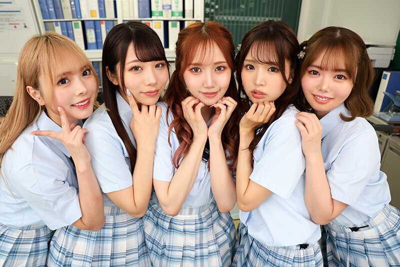 【VR】おいでよパコパコ学園祭！！クラスの顔面ビジュアル最高峰の制服美少女とヤリまくり絶頂FESTIVALクラスのTOPグループとハーレムSEX！！編 百瀬あすか 斎藤あみり 新井リマ 蘭々 尾崎えりか