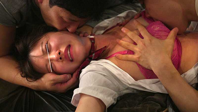 廃墟に肝試しに来たおバカJ●を、そこに棲んでいた浮浪者達が襲撃！？長らく女体に触れておらず、限界まで飢え切った絶倫ホームレスは若くピチピチの肌に群がり！！好き放題むさぼり！！着床不可避の中出しレ●プ こなつ