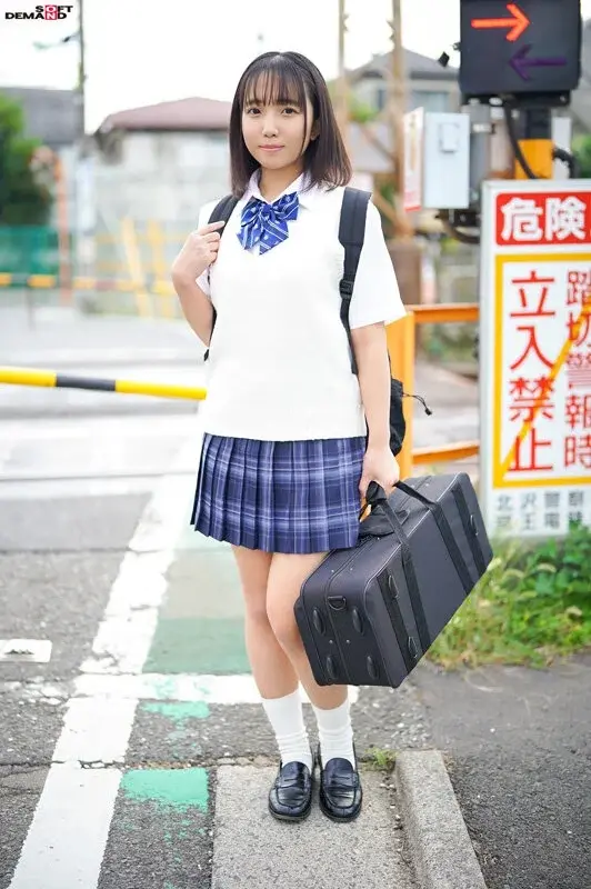 Misaki Oto from the brass band club loves performing oral favors. She willingly services anyone who asks.[Origin]