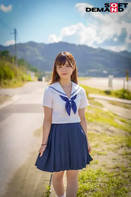 Obedient girl Kiwa Mikoto who takes care of the penis - AV DEBUT