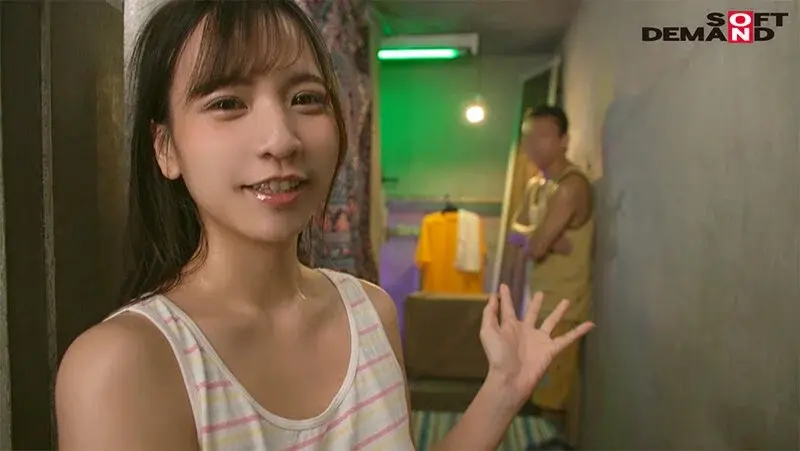 Rina Miyazaki takes on a management role at a struggling adult entertainment establishment under company orders! Offering services including erotic massage, men's spa treatments, and intimate companionship! Three scorching summer service sessions![Origin]