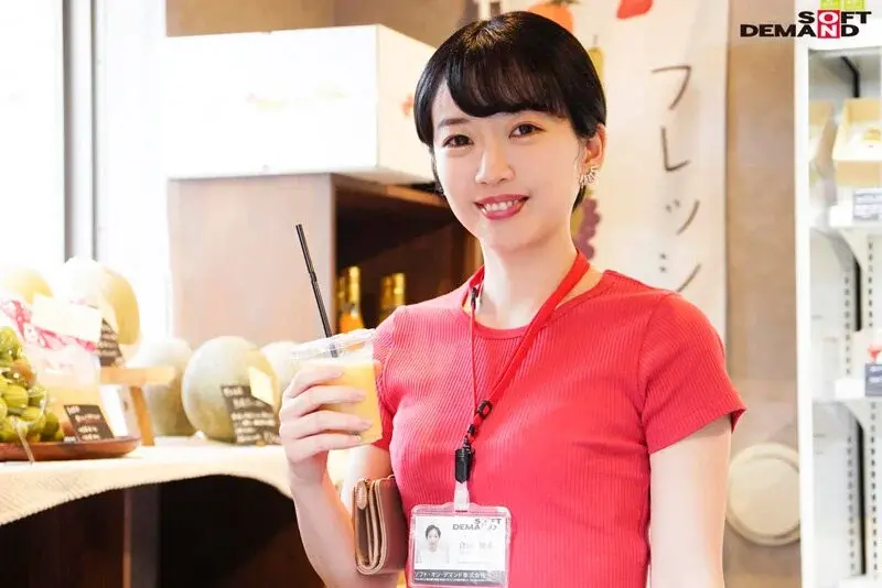 Yuki Kurata - A cool beauty who majored in arts in university and transferred from a production company. Now in her third year as an in-house designer after mid-career recruitment, this reserved designer is making her AV debut![Origin]