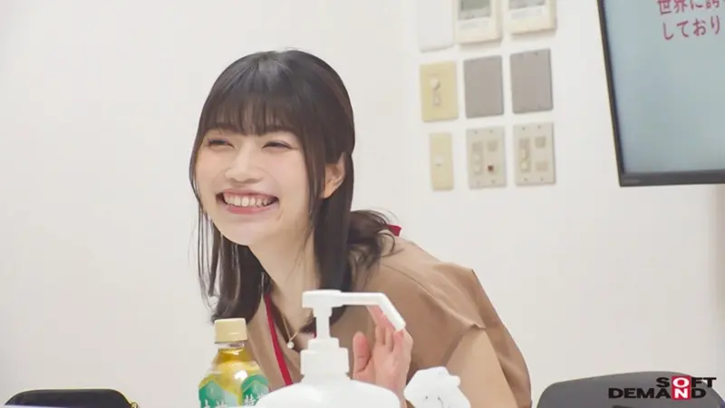 Despite her gentle demeanor, she exudes a certain sensuality. Due to numerous office requests to see HR Department's Ms. Ishikawa naked - the one who soothes everyone during regular interviews - we had her perform in adult video. The gap between her usual self and her incredibly lewd performance was shocking! [Released without permission!] HR Department, Mid-career 2nd year, Haruna Ishikawa[Origin]