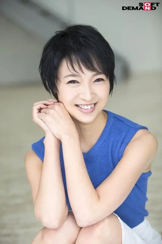 Premium Collection: 11 Real Housewives' Pre-Debut Premium Encounters & 11 Real Housewives' All-Time Best Encounters - Total 22 Scenes Compilation - 2-Disc Set 8 Hours[Origin]