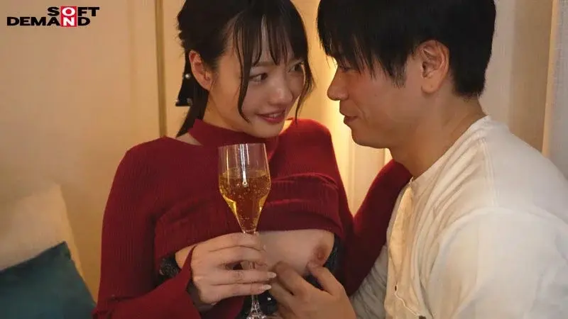 The cheerful housewife is the mood maker of her mom friends group. Rina Miyata, 29 years old - Final Chapter. While her family is away visiting relatives, she risks getting pregnant with a second child, saying I want it without protection... Concluding three months of rediscovering her womanhood through intimate encounters.